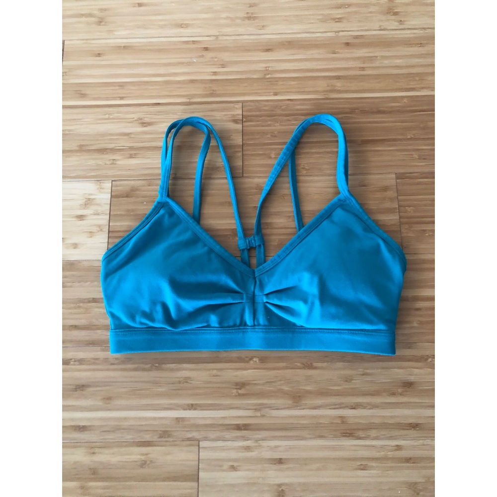 Fabletics sports bra